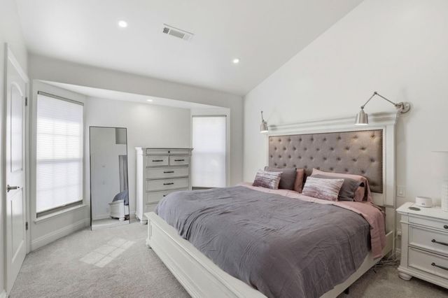 241 Gibson Drive F, Hollister, CA 95023
