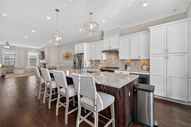 7012 Seneca Court, Roswell, GA 30076