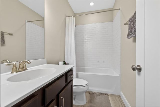 7012 Seneca Court, Roswell, GA 30076