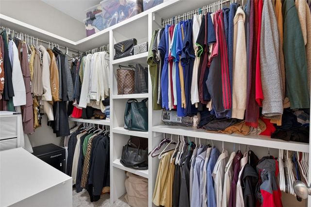 7012 Seneca Court, Roswell, GA 30076