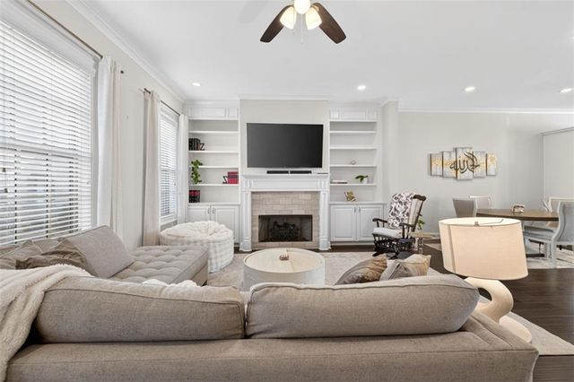 7012 Seneca Court, Roswell, GA 30076