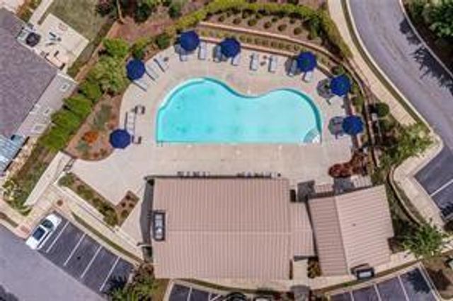 7012 Seneca Court, Roswell, GA 30076