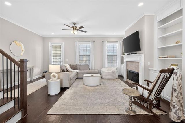 7012 Seneca Court, Roswell, GA 30076