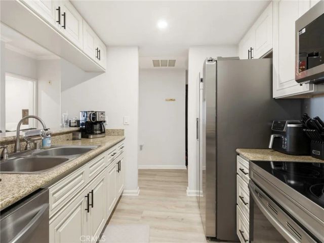 838 Pine 215, Long Beach, CA 90813