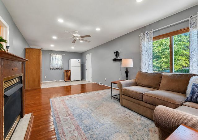 14807 WOODVILLE RD, Waldorf, MD 20601