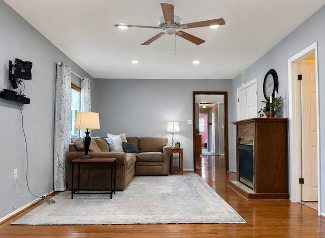 14807 WOODVILLE RD, Waldorf, MD 20601