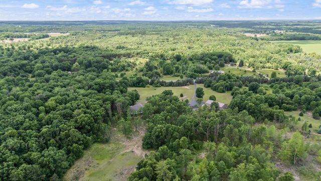 11592 80th Avenue, Mecosta, MI 49332