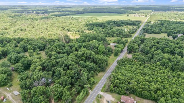 11592 80th Avenue, Mecosta, MI 49332