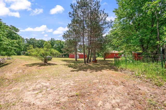 11592 80th Avenue, Mecosta, MI 49332
