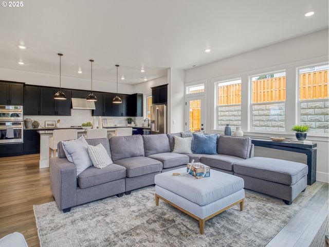 17715 Sw Alvord Ln, Beaverton, OR 97007