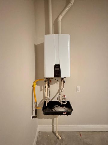 10320 Woodhill Spa Lane, Cleveland, TX 77327