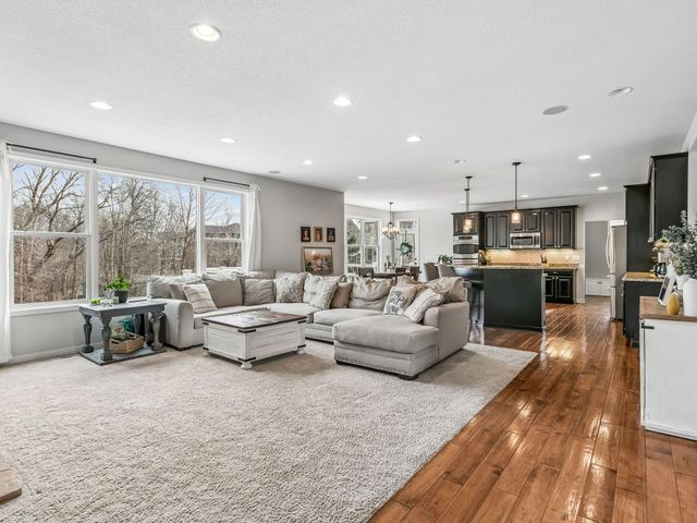 17902 74th Avenue N, Maple Grove, MN 55311