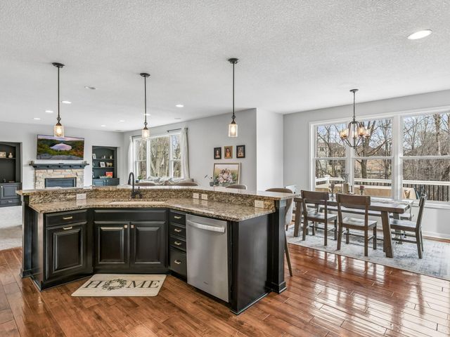 17902 74th Avenue N, Maple Grove, MN 55311