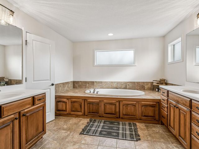 17902 74th Avenue N, Maple Grove, MN 55311