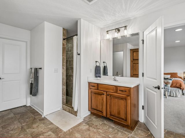 17902 74th Avenue N, Maple Grove, MN 55311