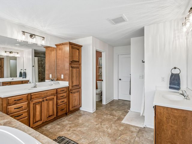 17902 74th Avenue N, Maple Grove, MN 55311