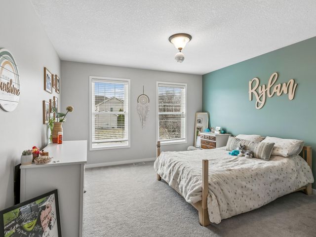 17902 74th Avenue N, Maple Grove, MN 55311