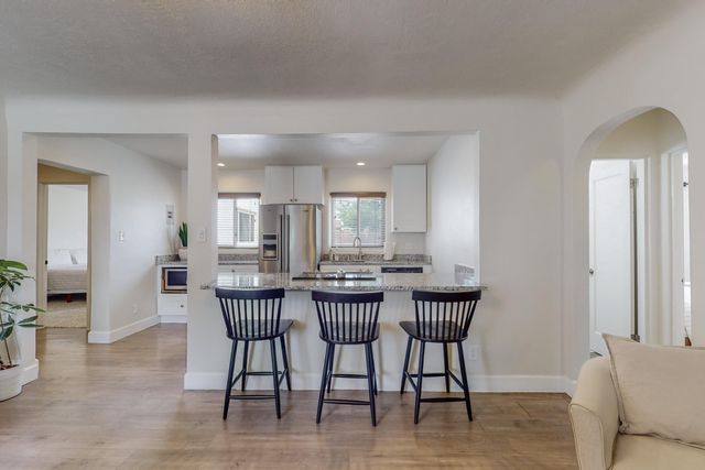 527 Gene Avenue NW, Albuquerque, NM 87107