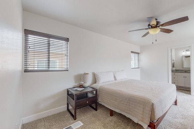 527 Gene Avenue NW, Albuquerque, NM 87107