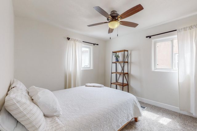 527 Gene Avenue NW, Albuquerque, NM 87107