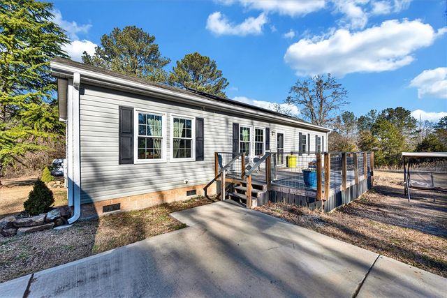 94 George Alewine Road, Due West, SC 29639