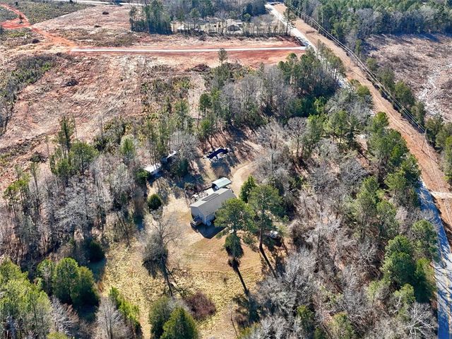 94 George Alewine Road, Due West, SC 29639