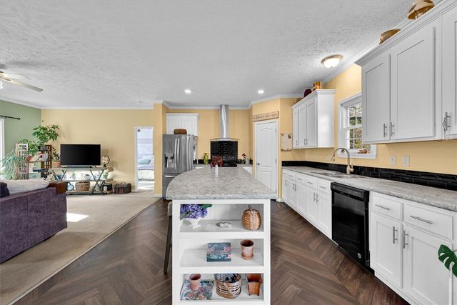 94 George Alewine Road, Due West, SC 29639