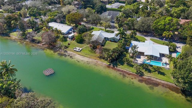 11625 SW 70th Avenue, Pinecrest, FL 33156