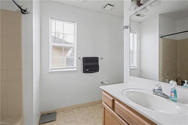 1612 Willow CV, Newport News, VA 23602