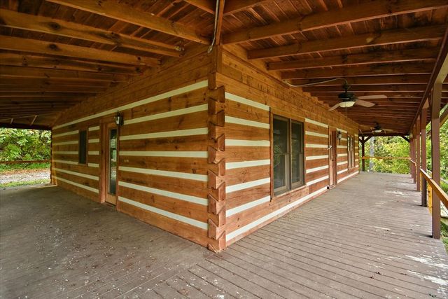 740 Leath Chapel Rd, Bethpage, TN 37022