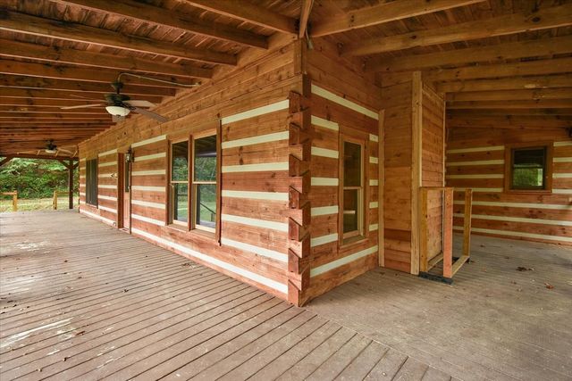 740 Leath Chapel Rd, Bethpage, TN 37022