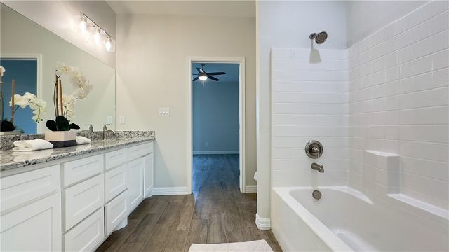 112 Shoalwater Way, Rockport, TX 78382