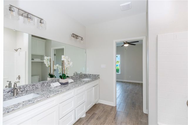 112 Shoalwater Way, Rockport, TX 78382