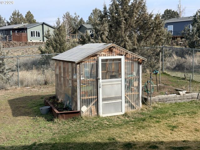 8818 Sw PANORAMA Rd, Terrebonne, OR 97760