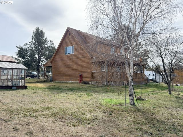 8818 Sw PANORAMA Rd, Terrebonne, OR 97760