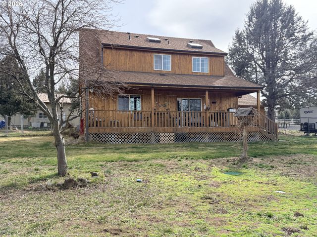 8818 Sw PANORAMA Rd, Terrebonne, OR 97760