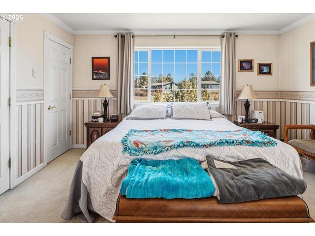 8818 Sw PANORAMA Rd, Terrebonne, OR 97760