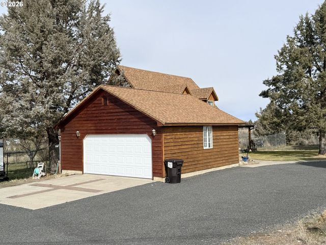 8818 Sw PANORAMA Rd, Terrebonne, OR 97760