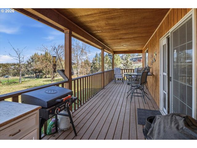 8818 Sw PANORAMA Rd, Terrebonne, OR 97760