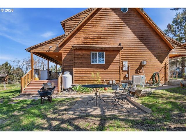 8818 Sw PANORAMA Rd, Terrebonne, OR 97760