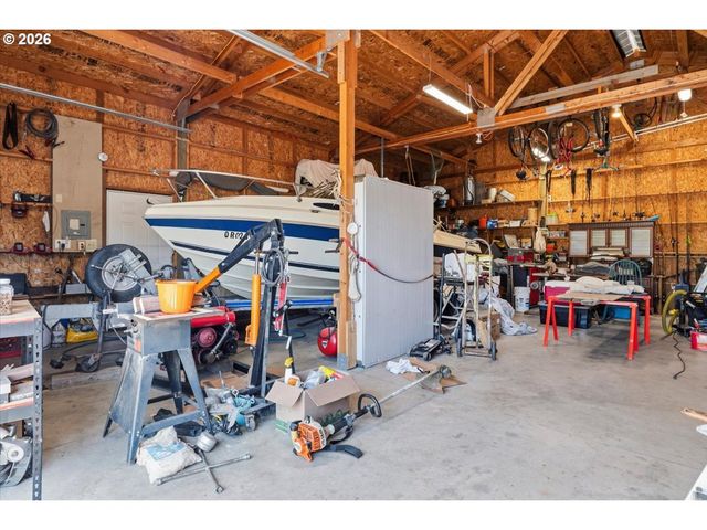 8818 Sw PANORAMA Rd, Terrebonne, OR 97760