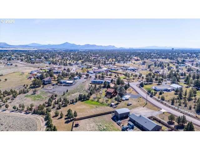 8818 Sw PANORAMA Rd, Terrebonne, OR 97760