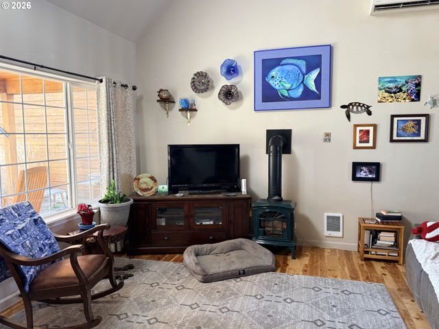 8818 Sw PANORAMA Rd, Terrebonne, OR 97760