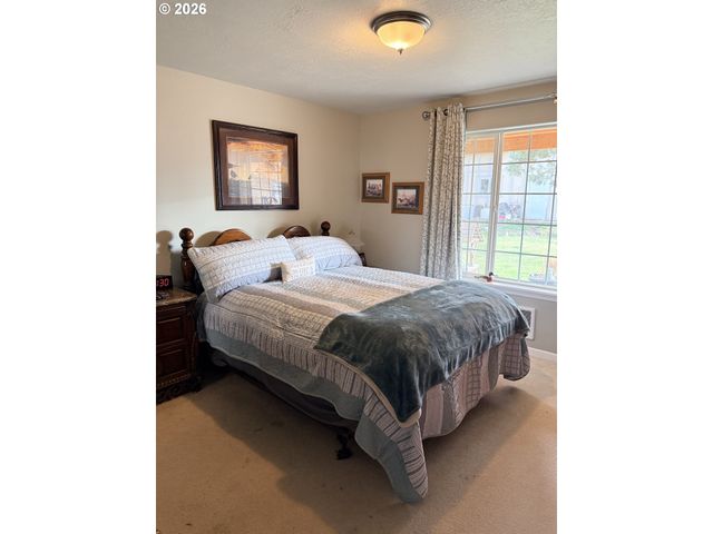 8818 Sw PANORAMA Rd, Terrebonne, OR 97760