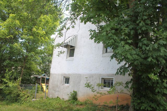 1024 Woodrow AVE SE, Roanoke, VA 24013