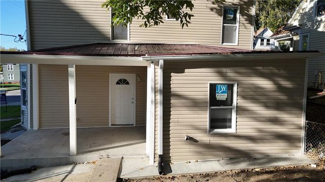 2702 Seneca Street, St Joseph, MO 64507