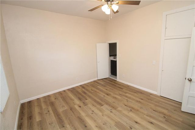 2702 Seneca Street, St Joseph, MO 64507