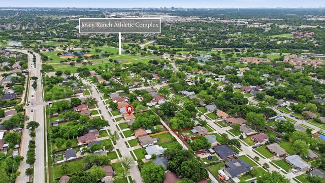 1112 Noble Avenue, Carrollton, TX 75006