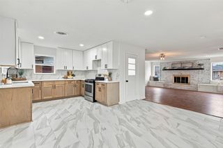1112 Noble Avenue, Carrollton, TX 75006