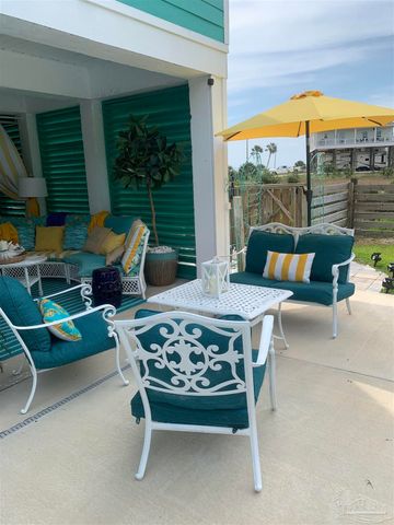 5683 Grande Lagoon Dr, Pensacola, FL 32507